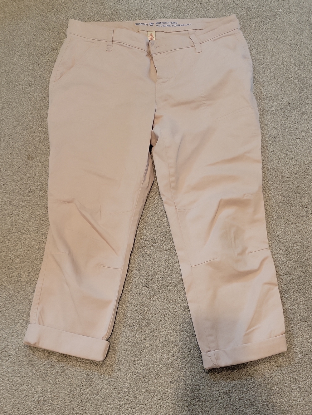 GAP Skinny Utility Khaki Capri Pants in Light Blush